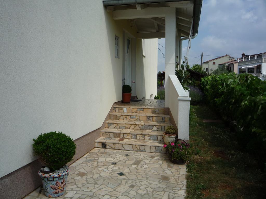 Kuca Moni Apartment Medulin Exterior foto